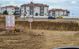 Eski Başkana Jet Hızıyla Ruhsat