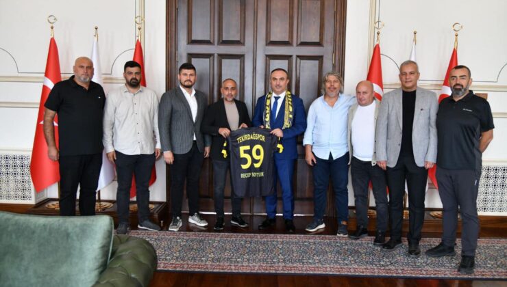 59 Numaralı Forma Hediye Ettiler