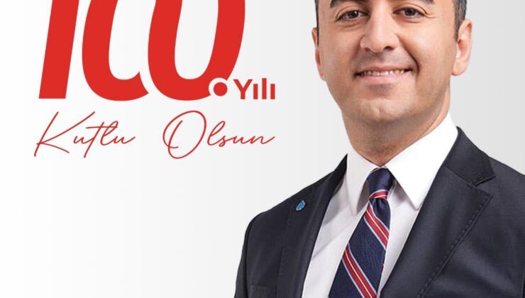 Cem Avşar’dan Cumhuriyet Mesajı