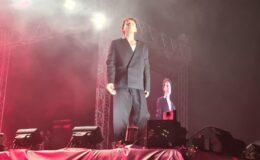 Edis Konserinde Sokak Lambası Krizi