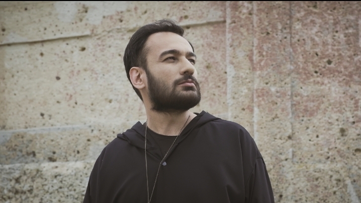 Gökhan Bölükçü’den 2 Yıl Aradan Sonra “Dünyanın Gamına”!