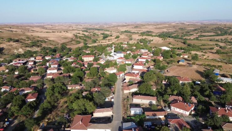 Telefonları Çekmeyen Köylüler İsyan Etti: “Ölsek Duyan Olmayacak!”