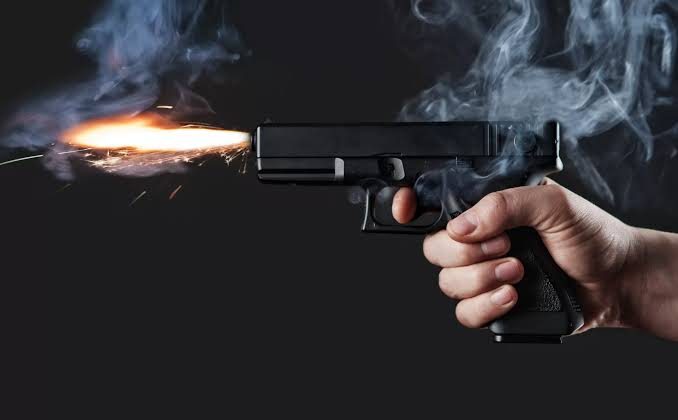 Müteahhit galericiyi kurşunladı