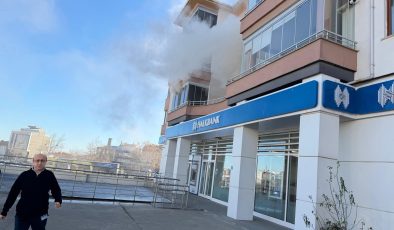 CHP’li Meclis Üyesi Serkan Eriş’in Annesi Binnaz Eriş Vahşice Katledildi