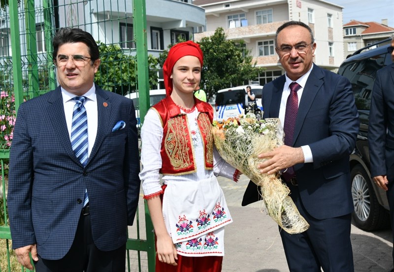 Harezmi Eğitim Modeli Yıl Sonu Sergisi Düzenlendi
