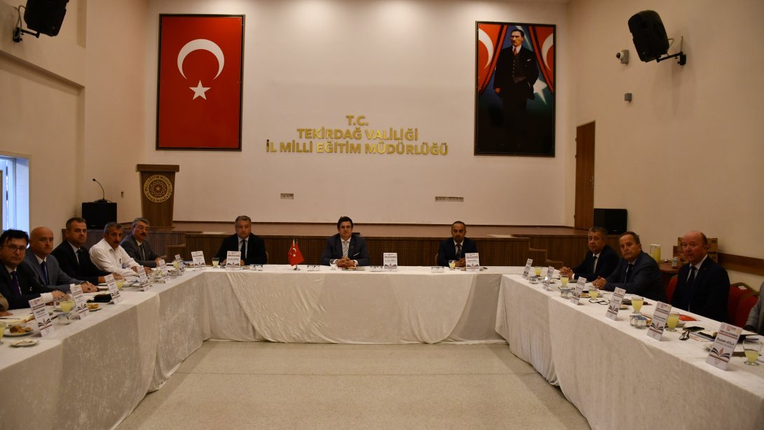 İlçe Millî Eğitim Müdürleri Toplantısı Gerçekleştirildi
