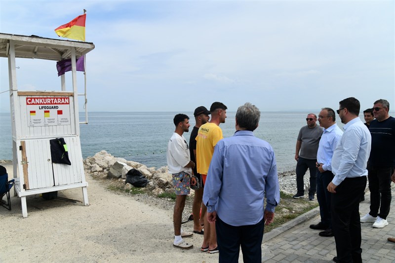 Vali Soytürk ve Eşi Nurdan Soytürk Mürefte Mahallesi’ni Ziyaret Etti