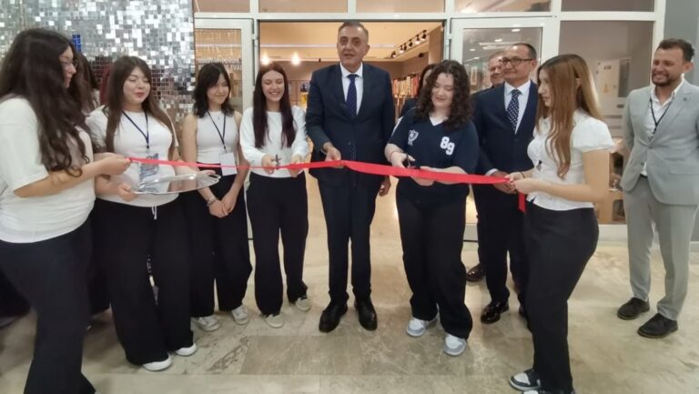 "Zamanın Sanatsal İzi" Temalı Serginin Açılışı
