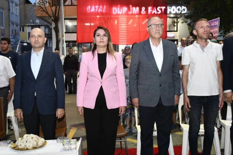 15 TEMMUZ ŞEHİTLERİNİ ANMA, DEMOKRASİ VE MİLLİ BİRLİK GÜNÜ PROGRAMI GERÇEKLEŞTİRİLDİ