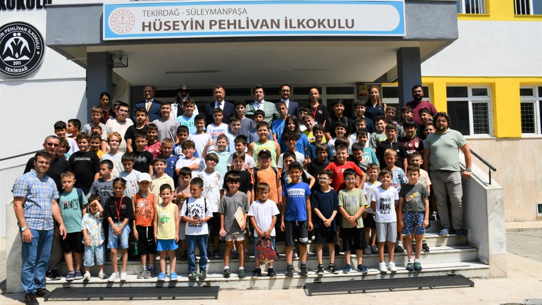 İl Millî Eğitim Müdürü Dr. Aziz Yeniyol, Yaz Okulu Programını Ziyaret Etti