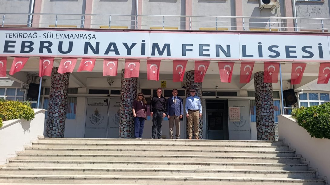 İlçe Milli Eğitim Müdürü Fahri Kırmızı, İlçemiz Ebru Nayim Fen Lisesini Ziyaret Etti.