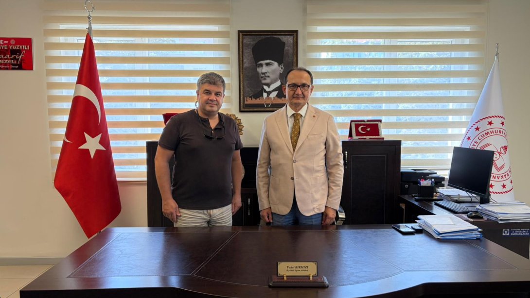 İlçemiz Adalet Mesleki Eğitim Merkezi Müdürlüğünden İl Milli Eğitim Şube Müdürlüğüne Atanan Oğuz Günaçan İlçe Milli Eğitim Müdürü Fahri Kırmızı' yı Ziyaret Etti