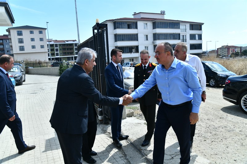 Vali Soytürk Gazi Gür’ü Ziyaret Etti