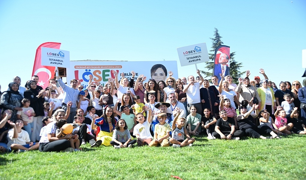 BÜYÜKŞEHİR VE LÖSEV'DEN TEKİRDAĞ'DA BÜYÜK AİLE PİKNİĞİ